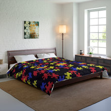 Load image into Gallery viewer, Classic Puzzle Piece Comforter